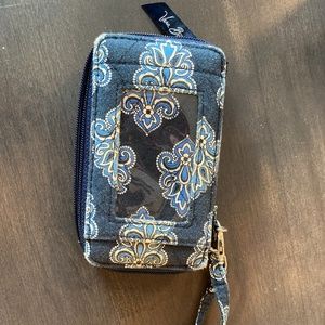 Wristlet wallet